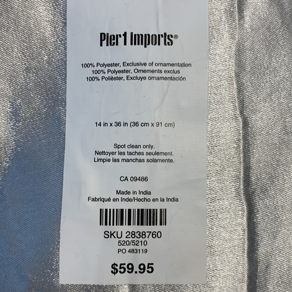 Table runner - Picture 2 of 2